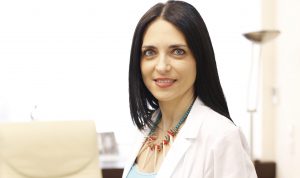 Απώλεια λίπους με κρυολιπόλυση; Η δερματολόγος απαντά