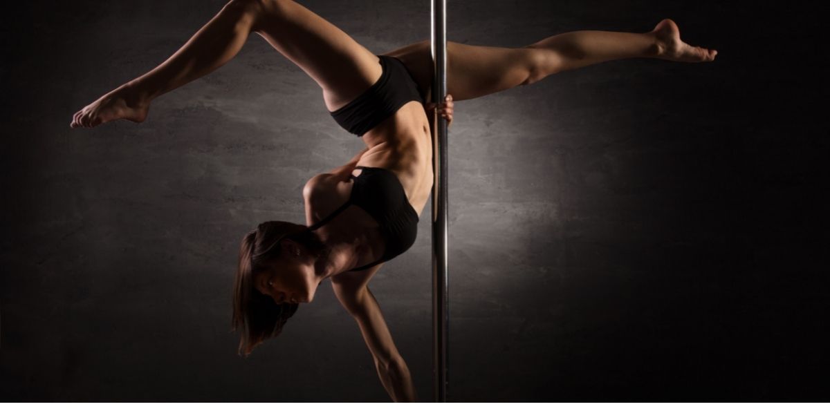 pole dancing 