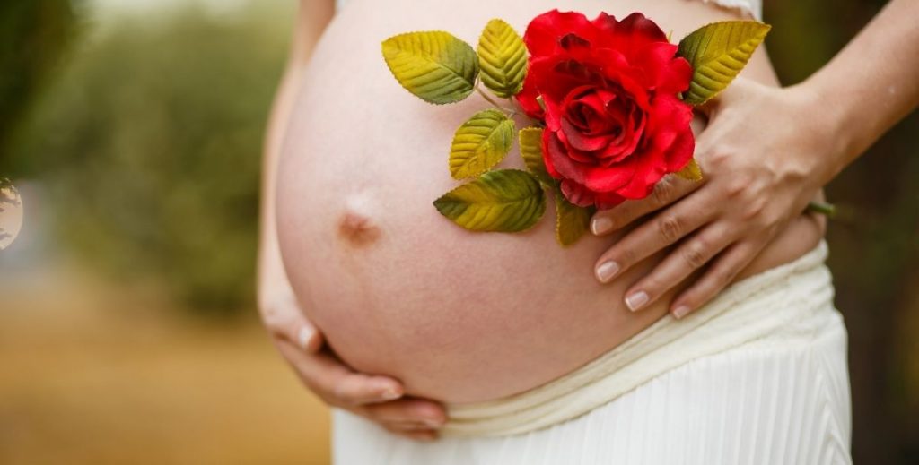 κρέμα πρόληψης ραγάδων εγκυμοσύνης