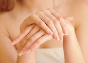 Αντιγήρανση χεριών: Θεραπεία με fillers